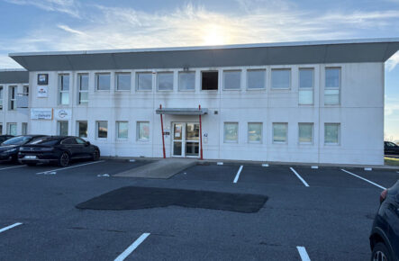 450 m² of divisible office space in a business park in Coquelles